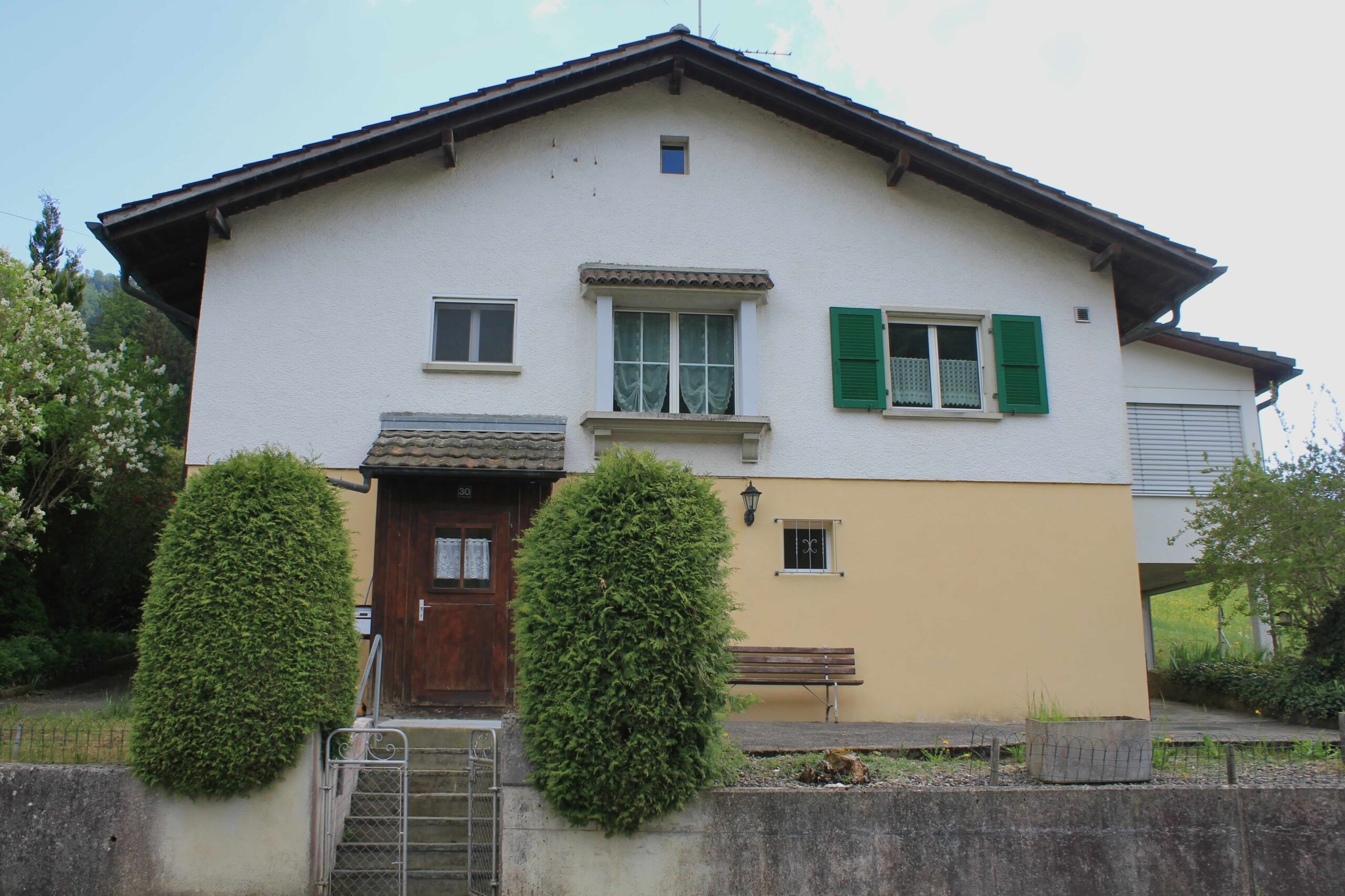 Freistehendes Einfamilienhaus mit Satteldach