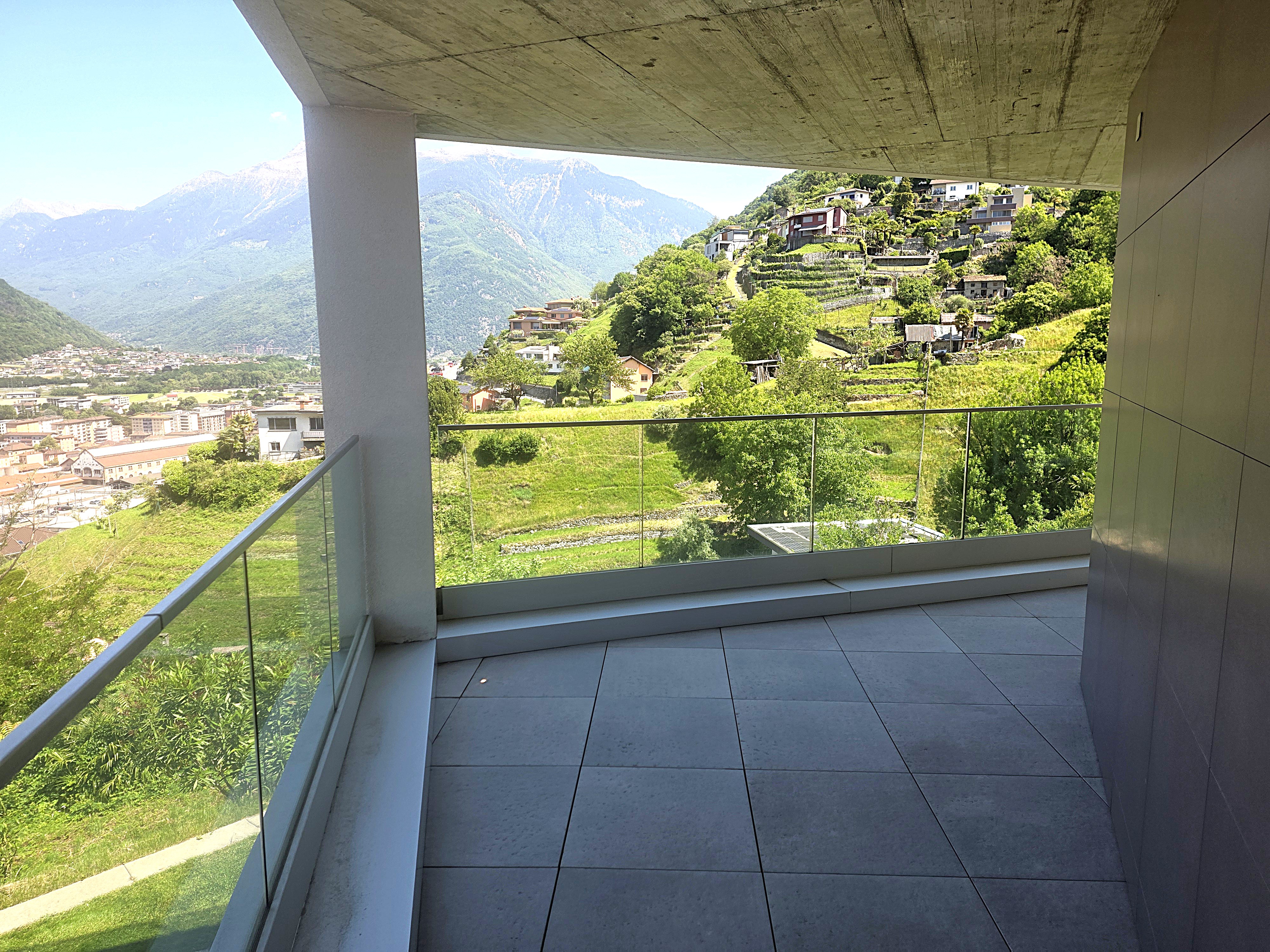 Balkon mit Bergblick