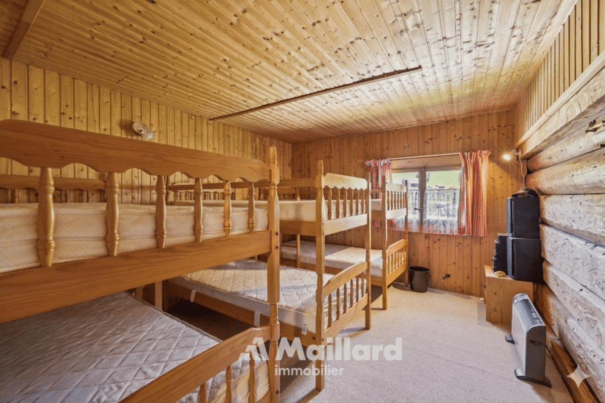 Mehrbettzimmer im Holzausbau