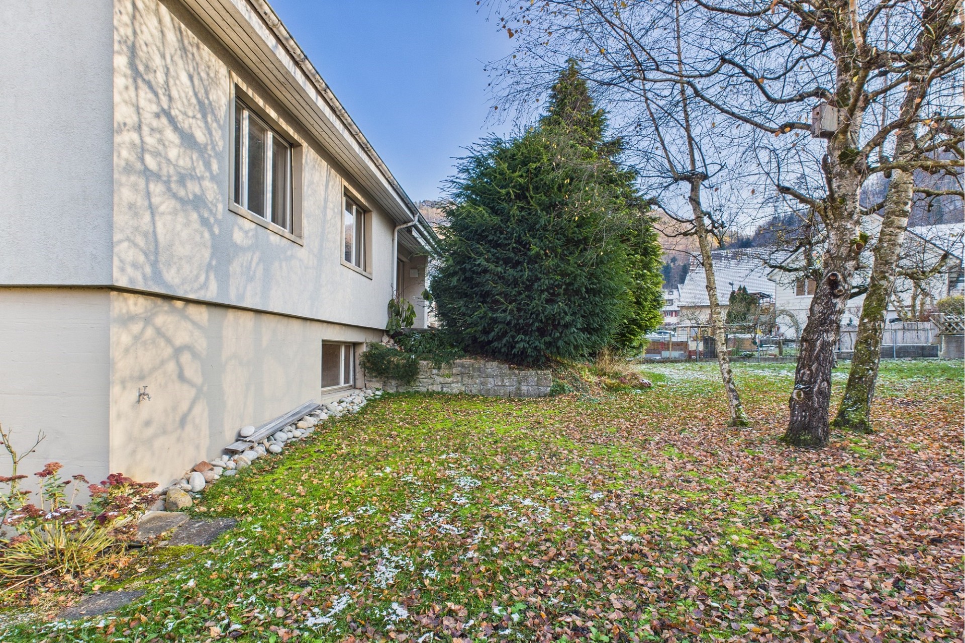 Gartenansicht eines Hauses