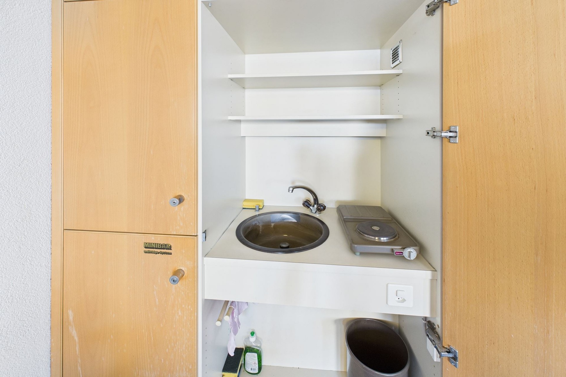 Kompakte Pantry-Küchenzeile im Schrank