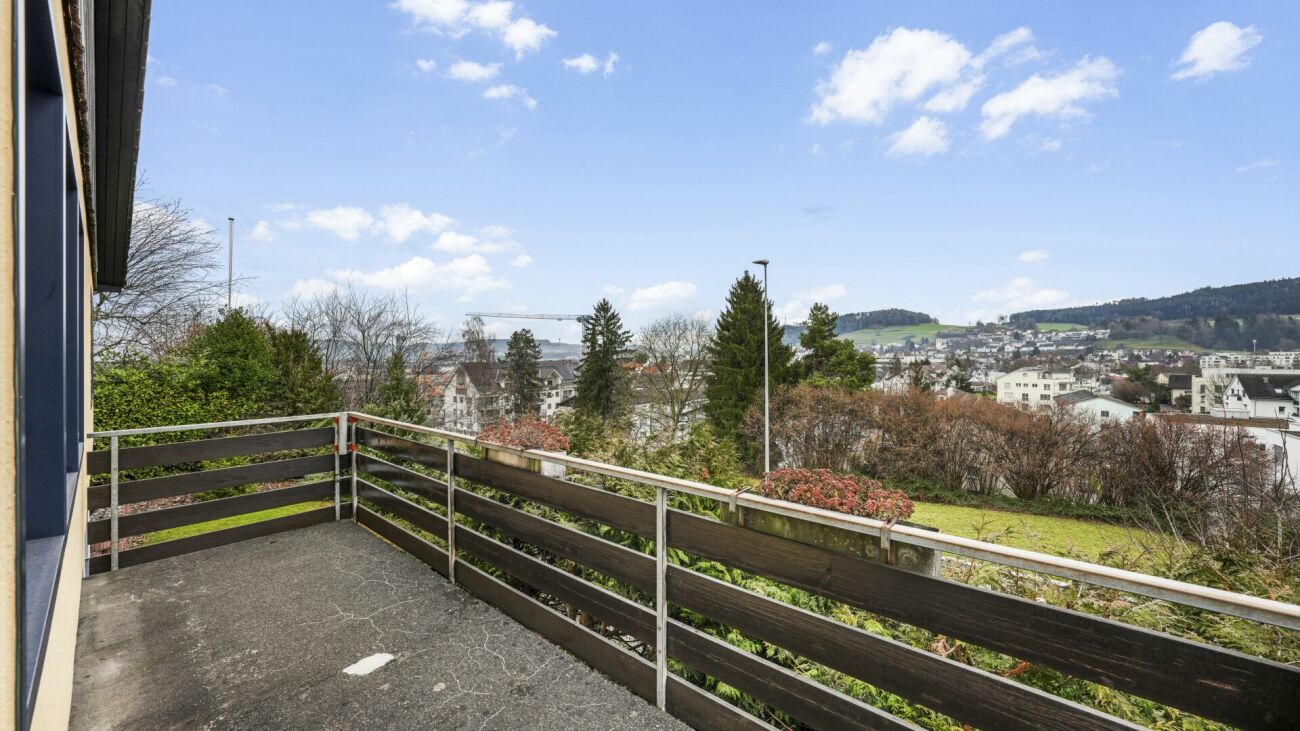 Balkon mit weitem Ausblick