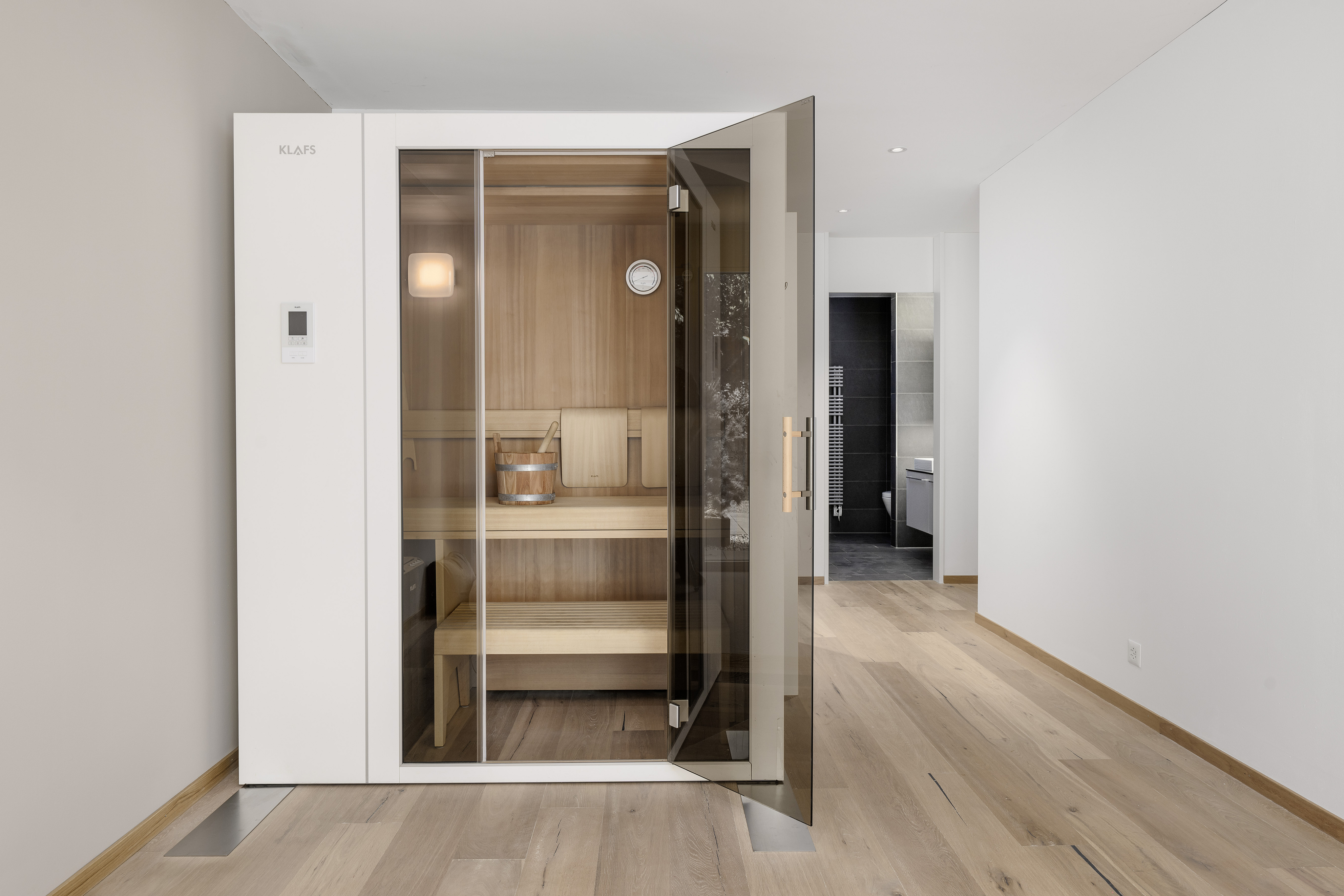 Private Sauna mit angrenzendem Flur
