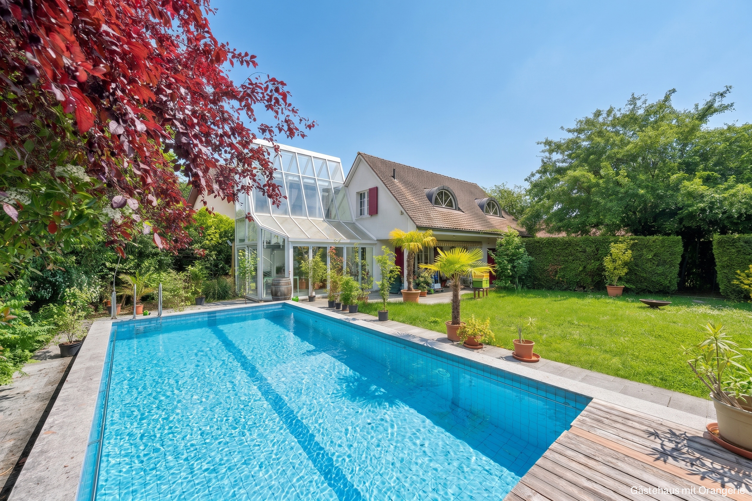 Haus mit Pool und Orangerie