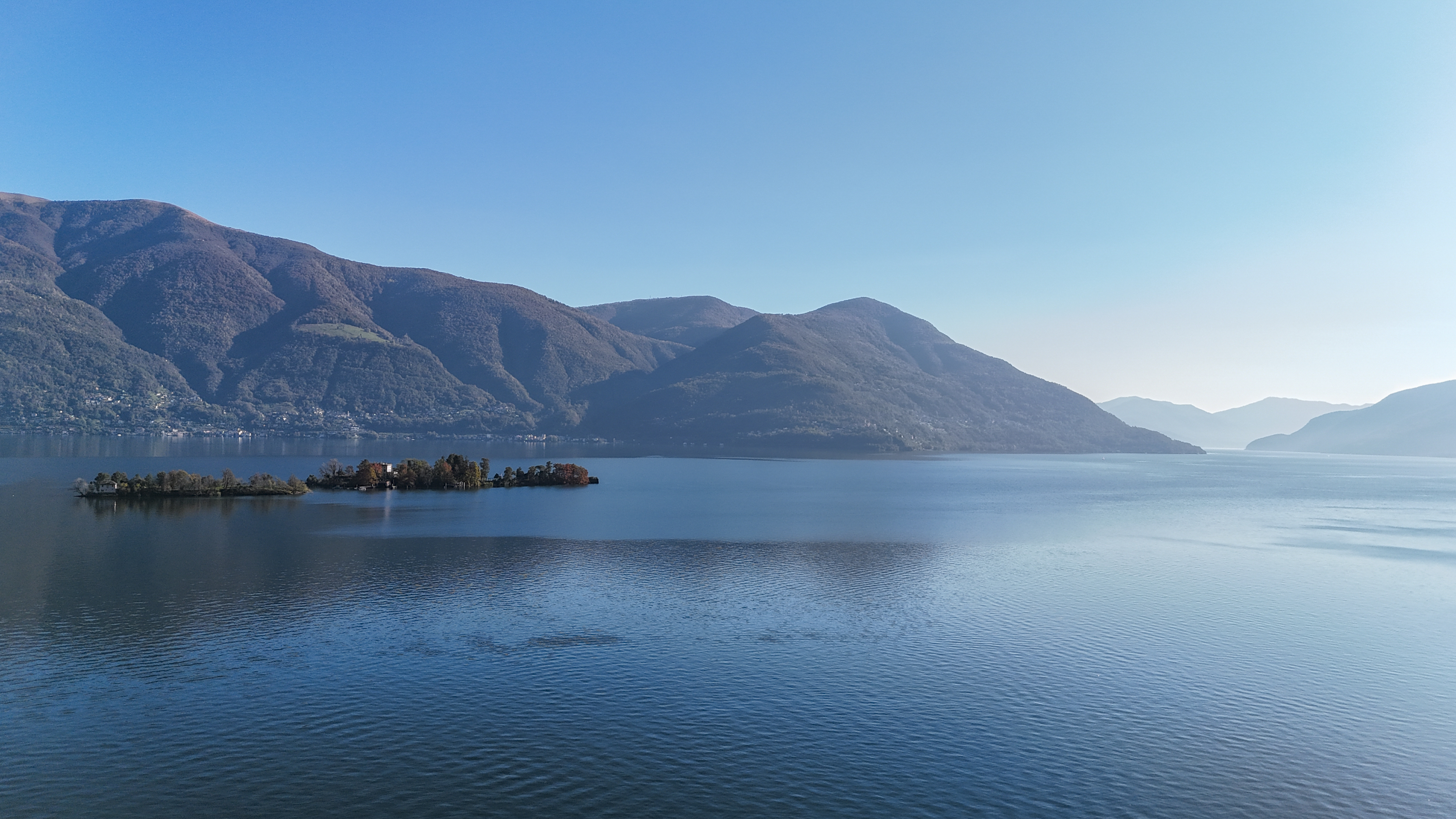 See- und Bergpanorama