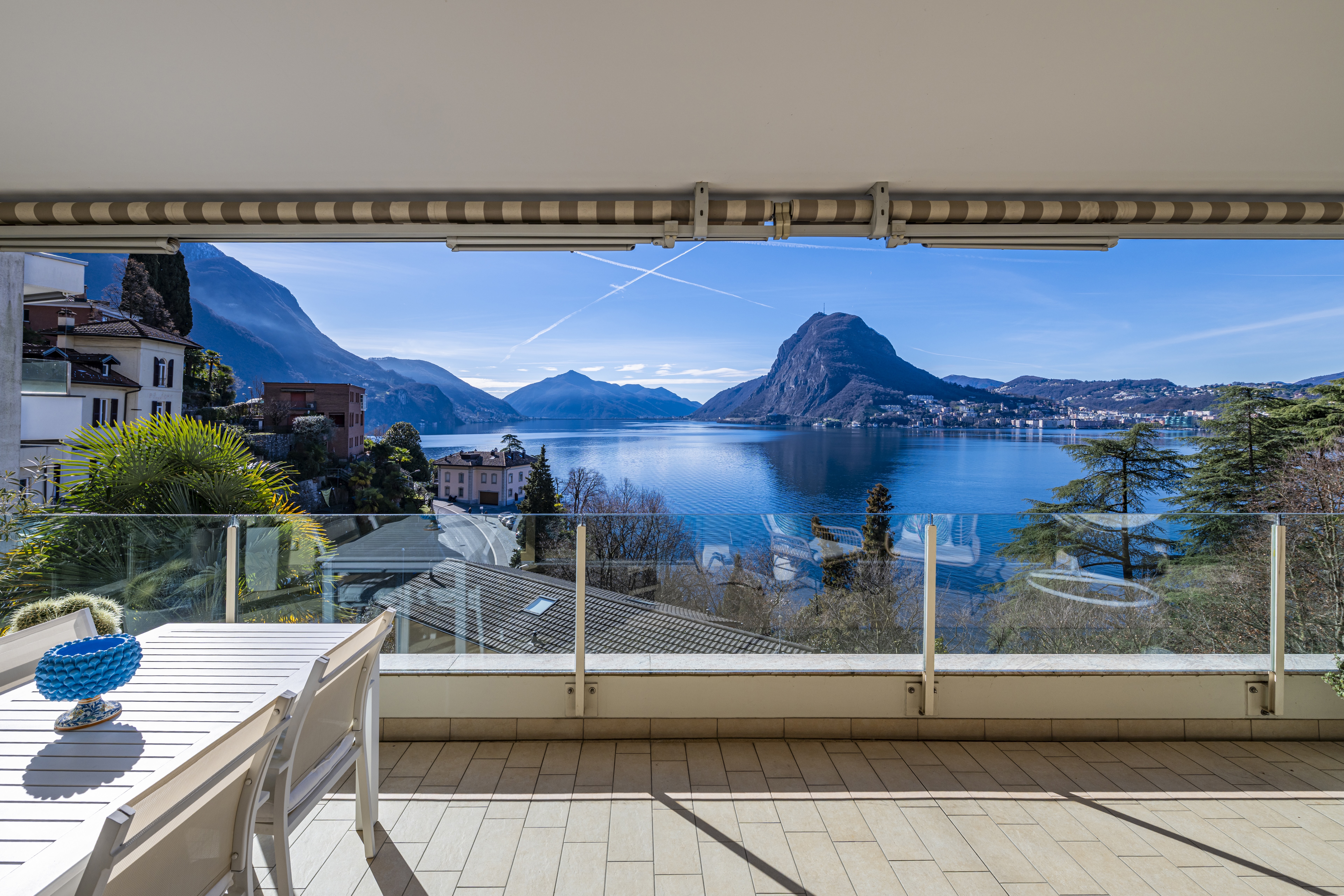 Balkon mit Seeblick