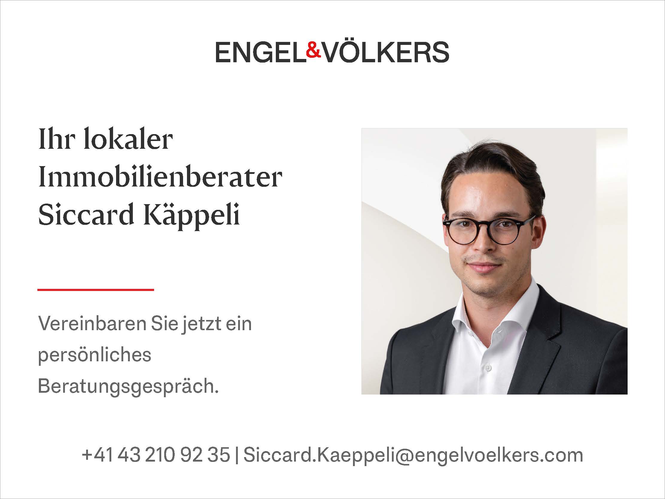 Werbeanzeige von Engel & Völkers mit Immobilienberater