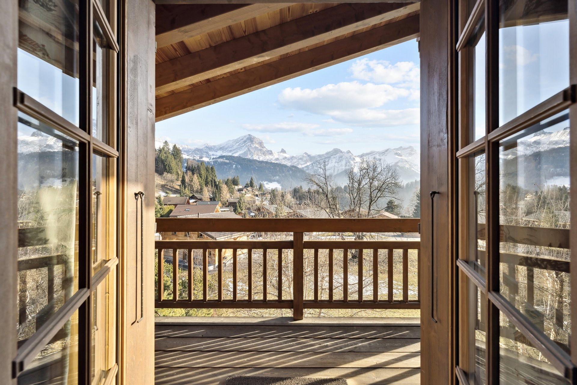 Balkon mit Bergblick