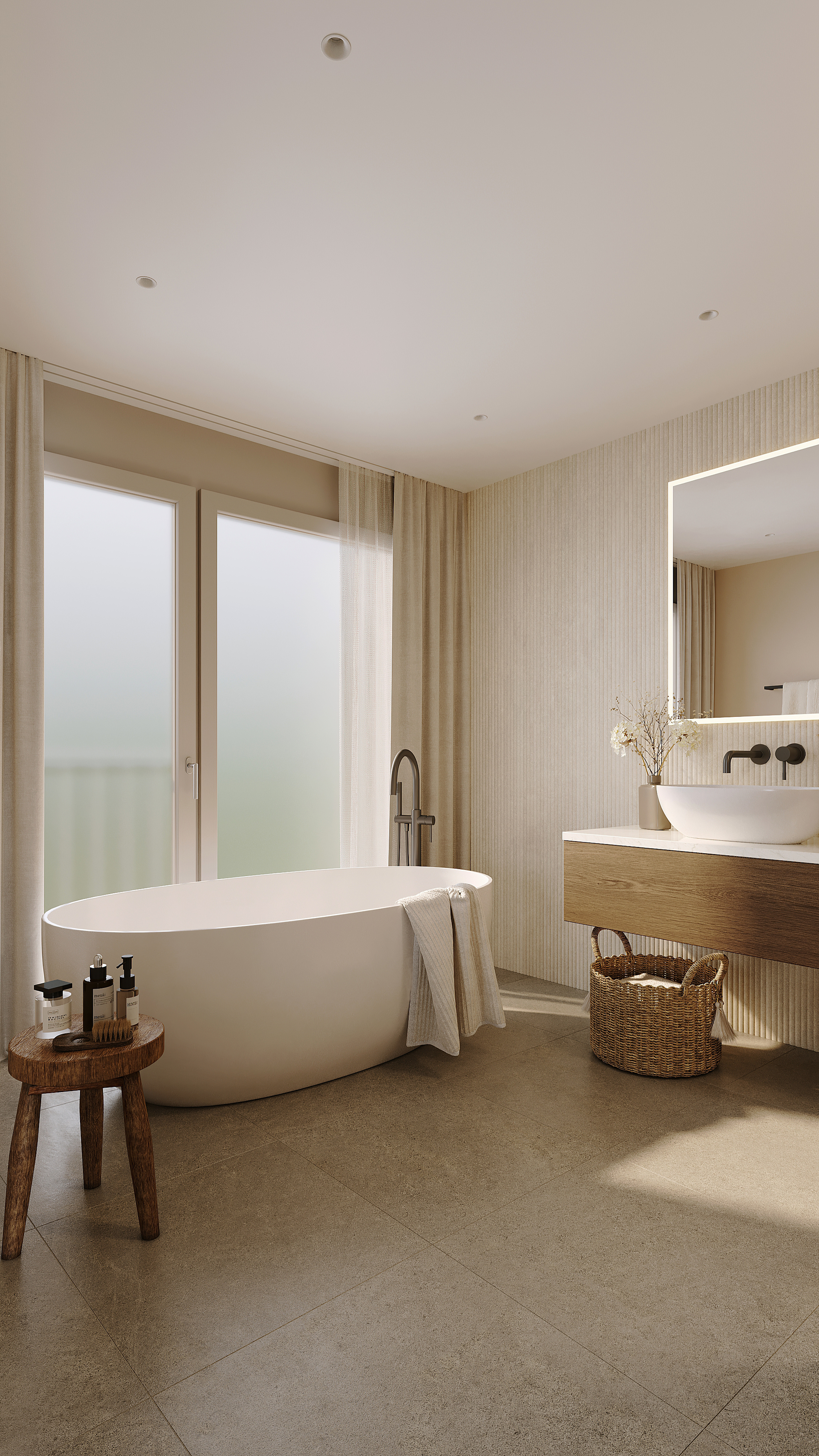 Luxuriöses Badezimmer mit freistehender Wanne