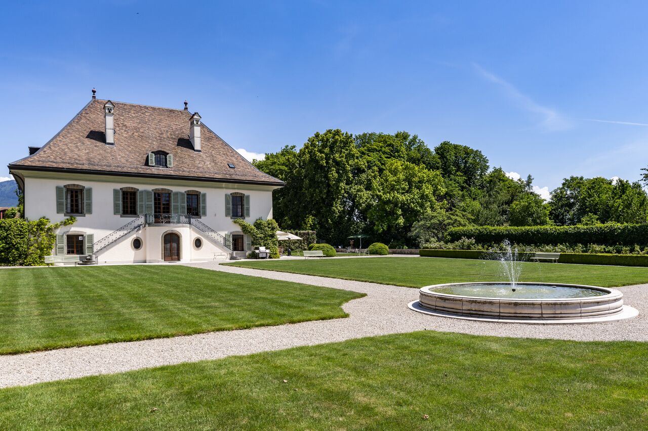 Historische Villa mit gepflegtem Garten