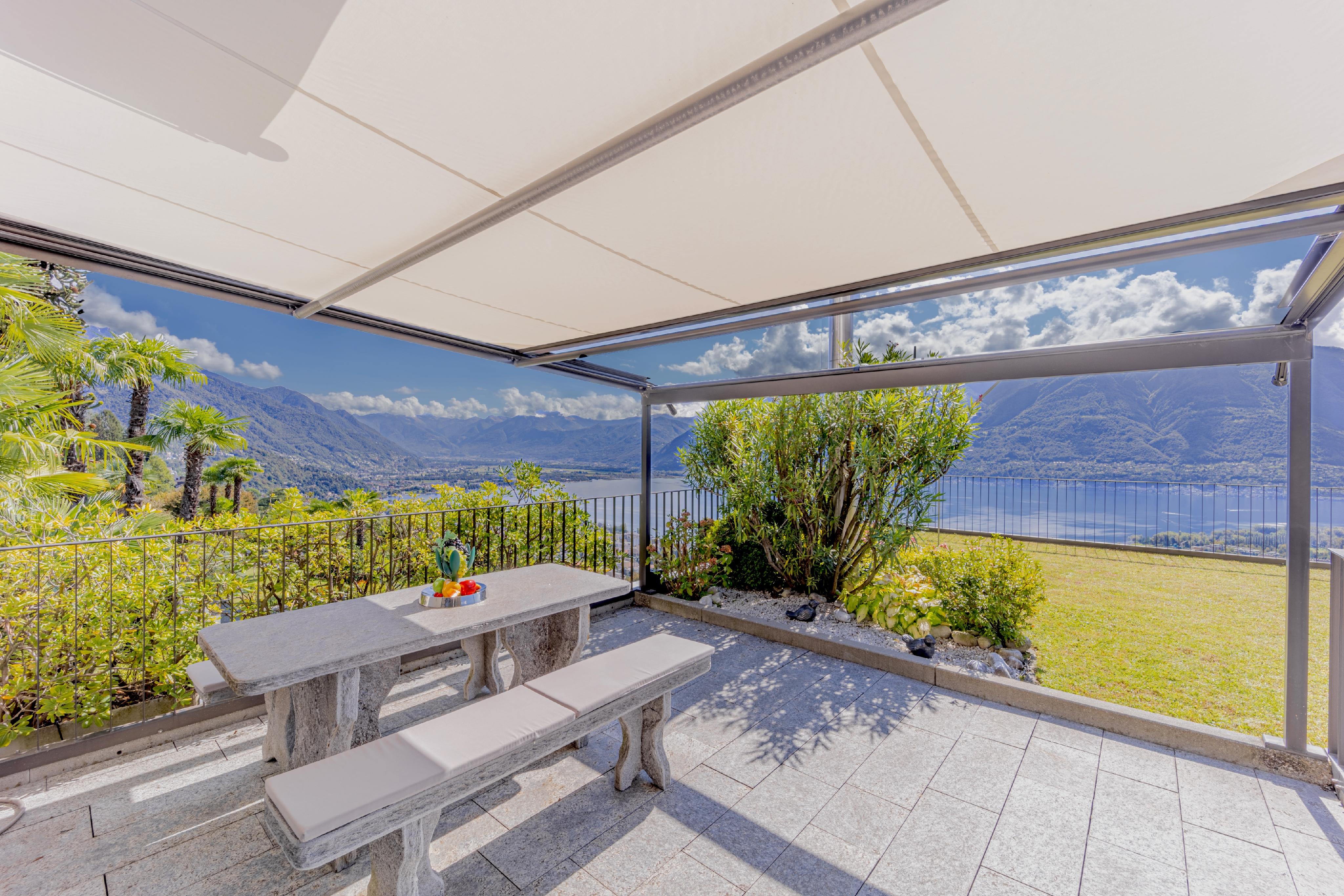 Terrasse mit Panoramablick