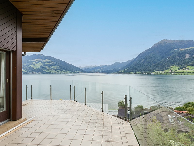 Seeterrasse mit Panoramablick