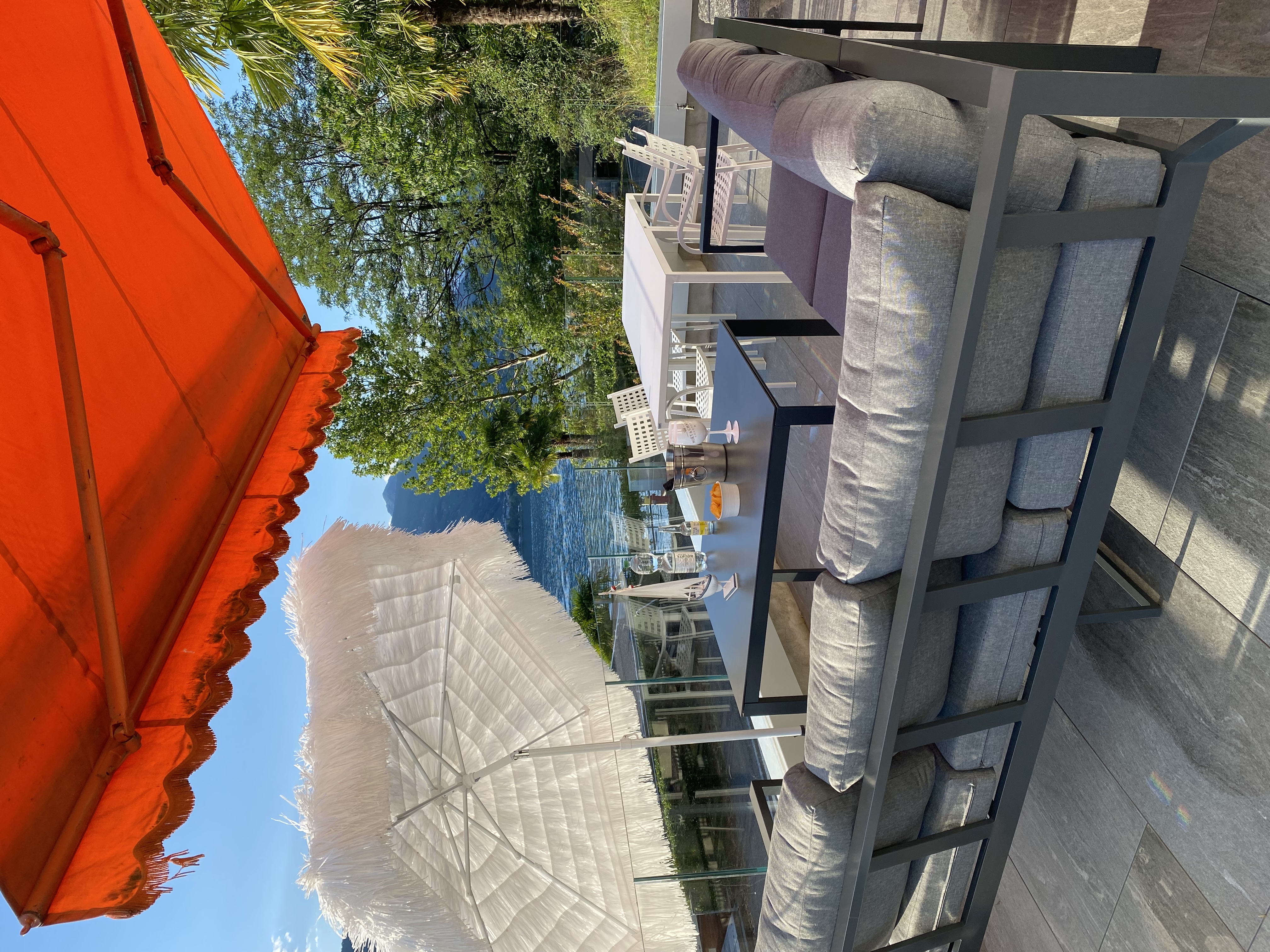 Seeterrasse mit Blick auf den See