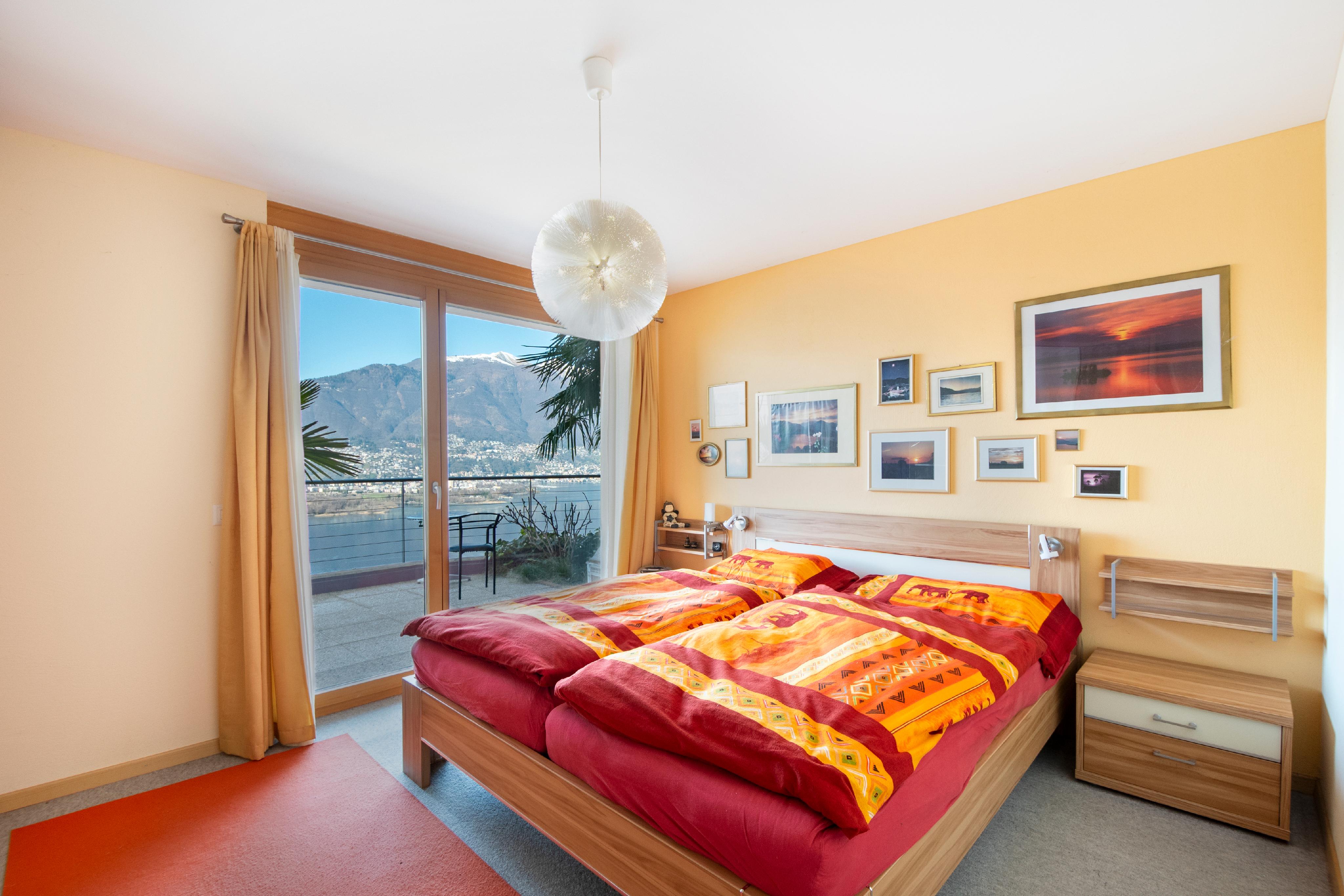 Schlafzimmer mit Bergblick
