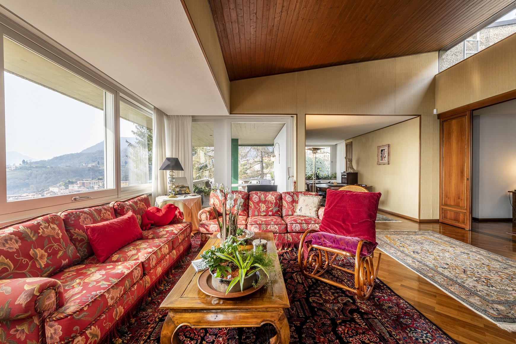 Wohnzimmer mit Panoramablick