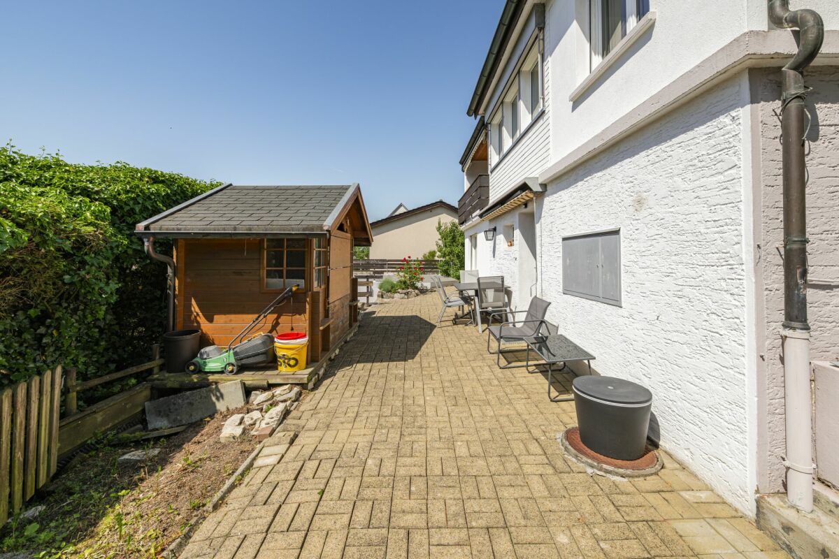 Außenbereich neben dem Haus