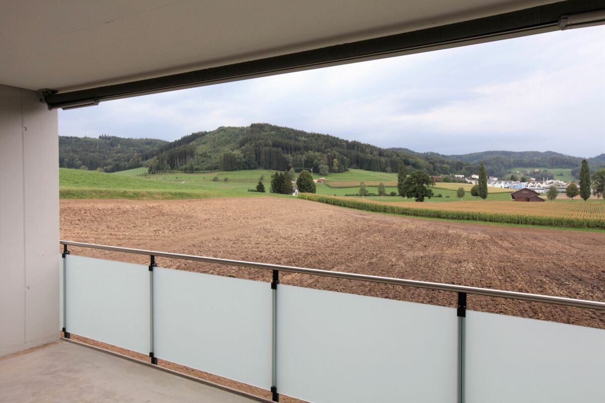 Überdachter Balkon mit Panoramablick