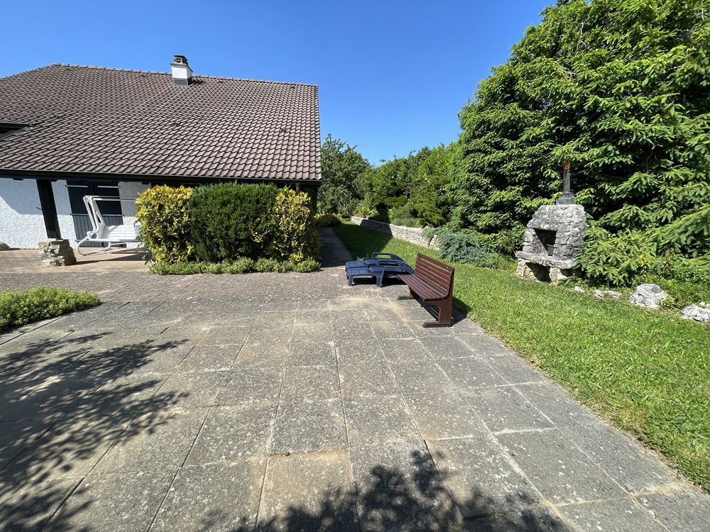 Terrasse mit Garten