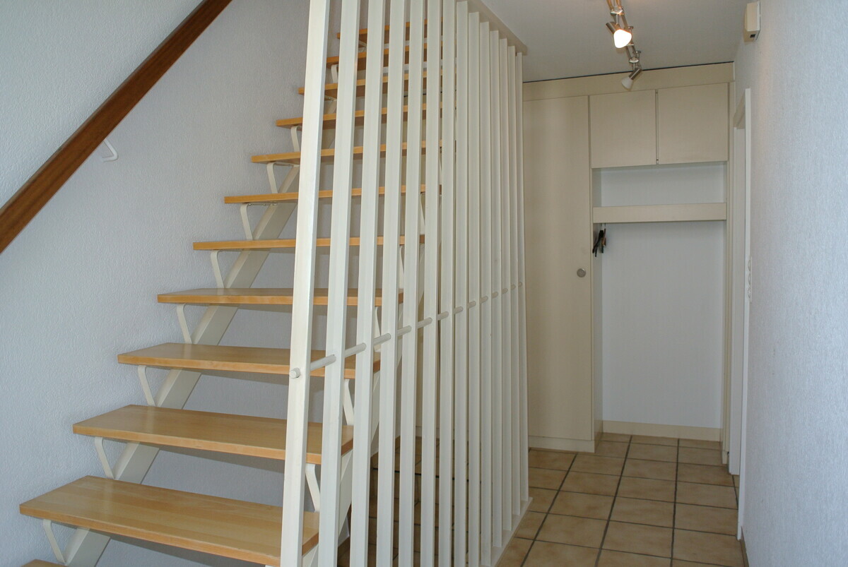Treppenflur mit Einbauschrank