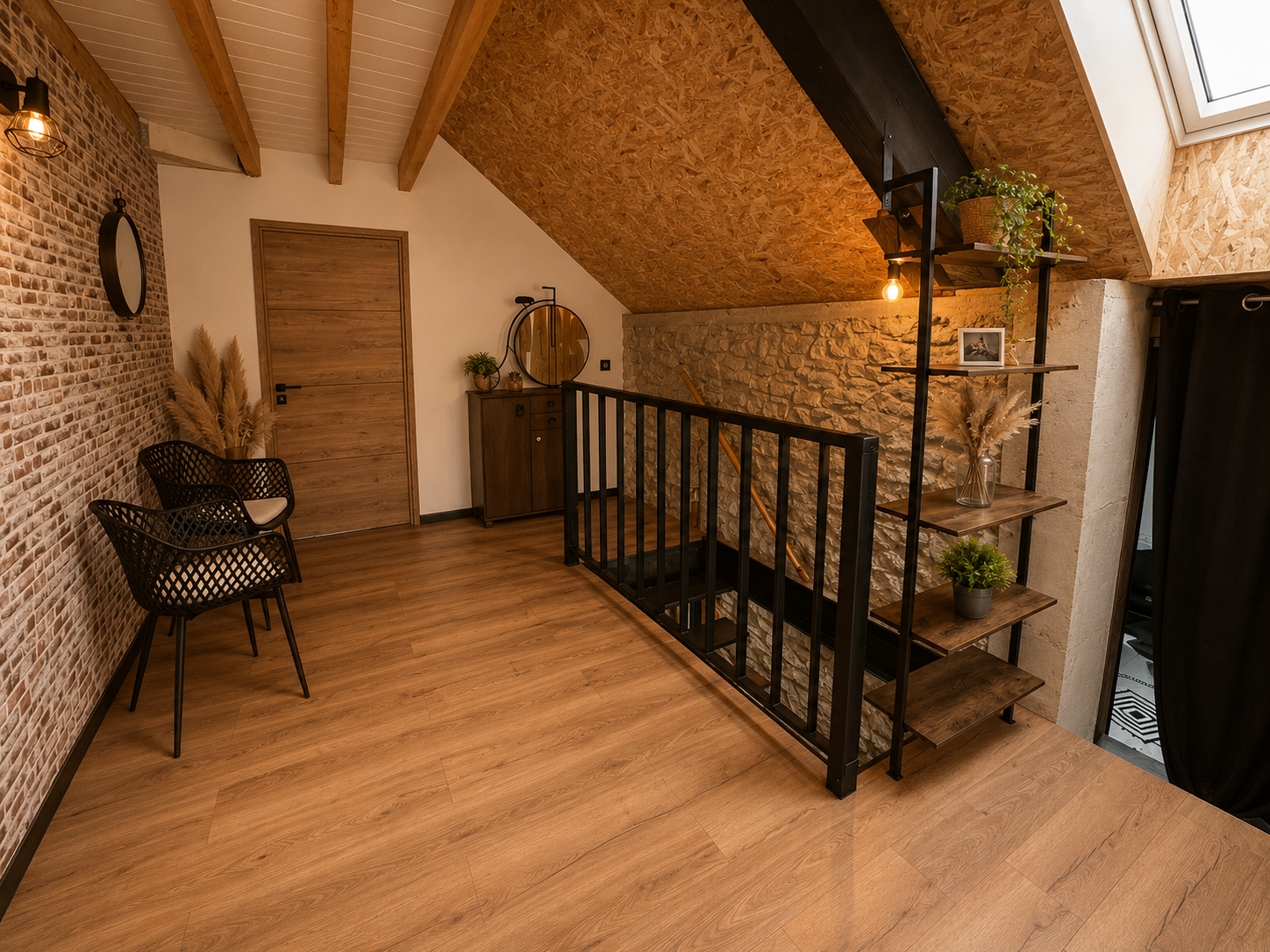 Gemütliche Dachgeschoss-Galerie mit Treppe