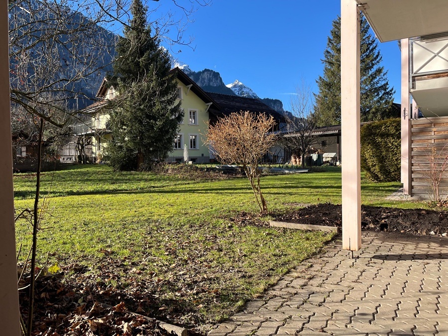 Alpenhaus mit großem Garten