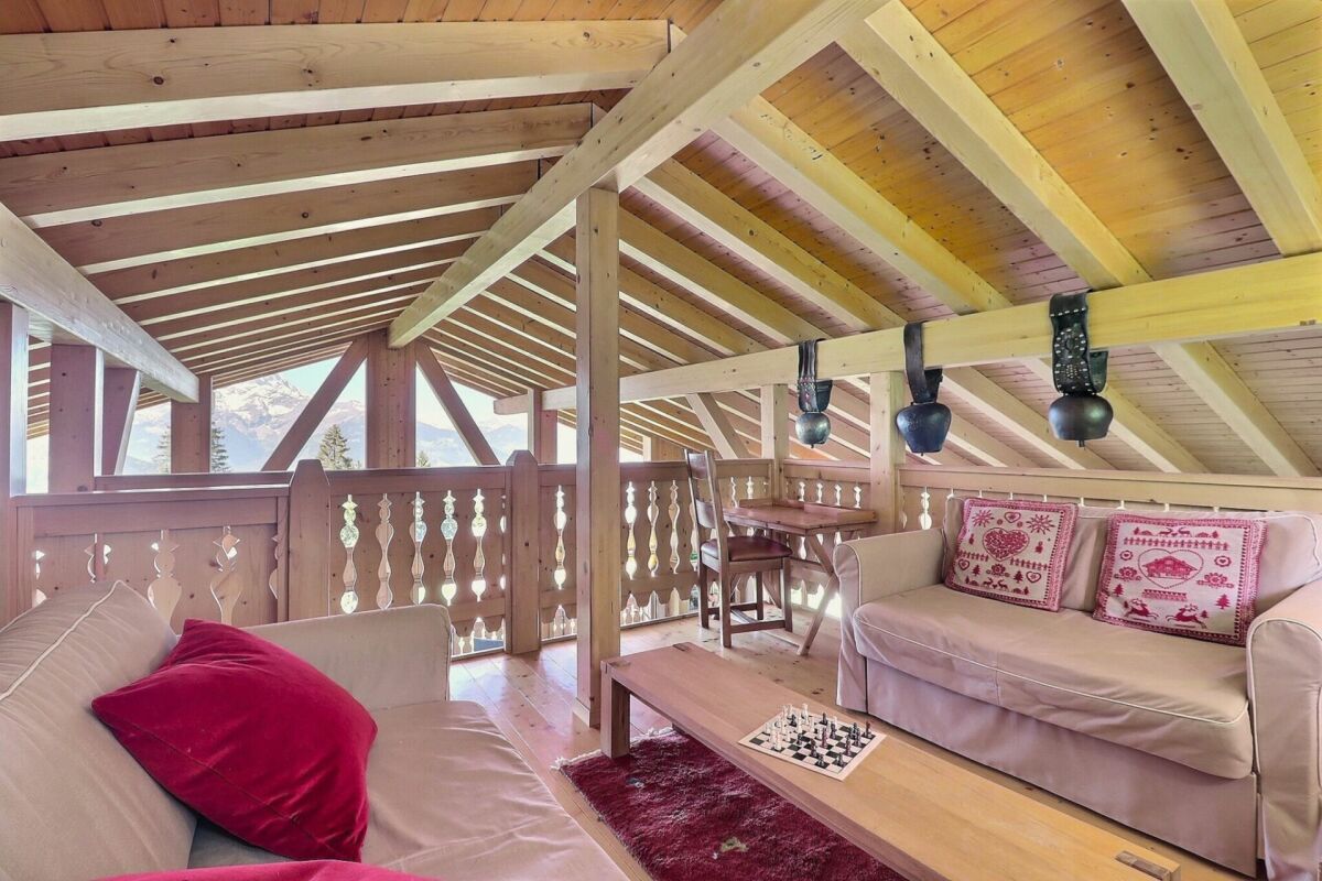 Gemütliche Dachlounge mit Bergblick