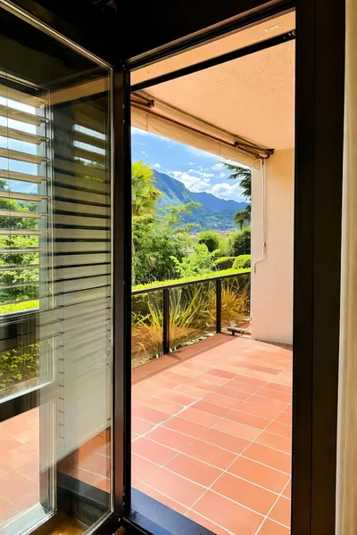Balkon mit Bergblick