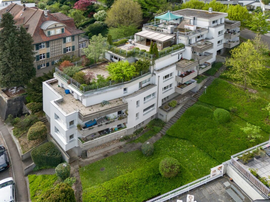 Ruhig wohnen am Bruderholz – moderne 4-Zimmer-Eigentumswohnung mit Tiefgaragenplatz – Basel