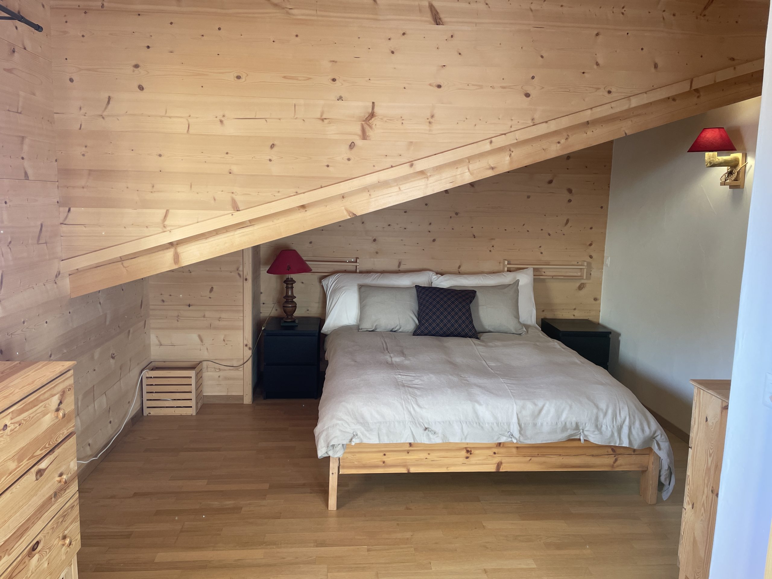 Gemütliches Dachgeschoss-Schlafzimmer