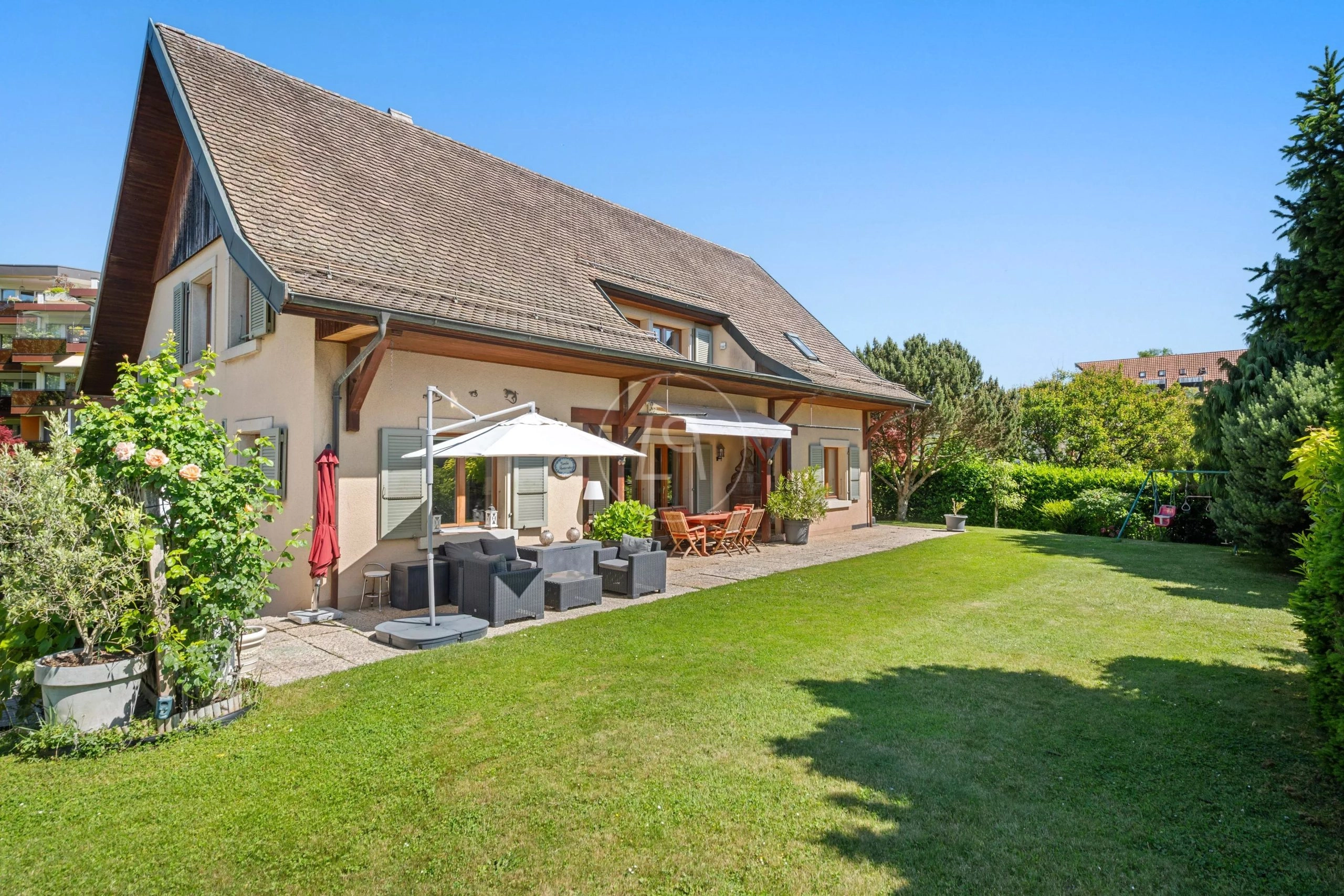 Gepflegtes Einfamilienhaus mit großem Garten