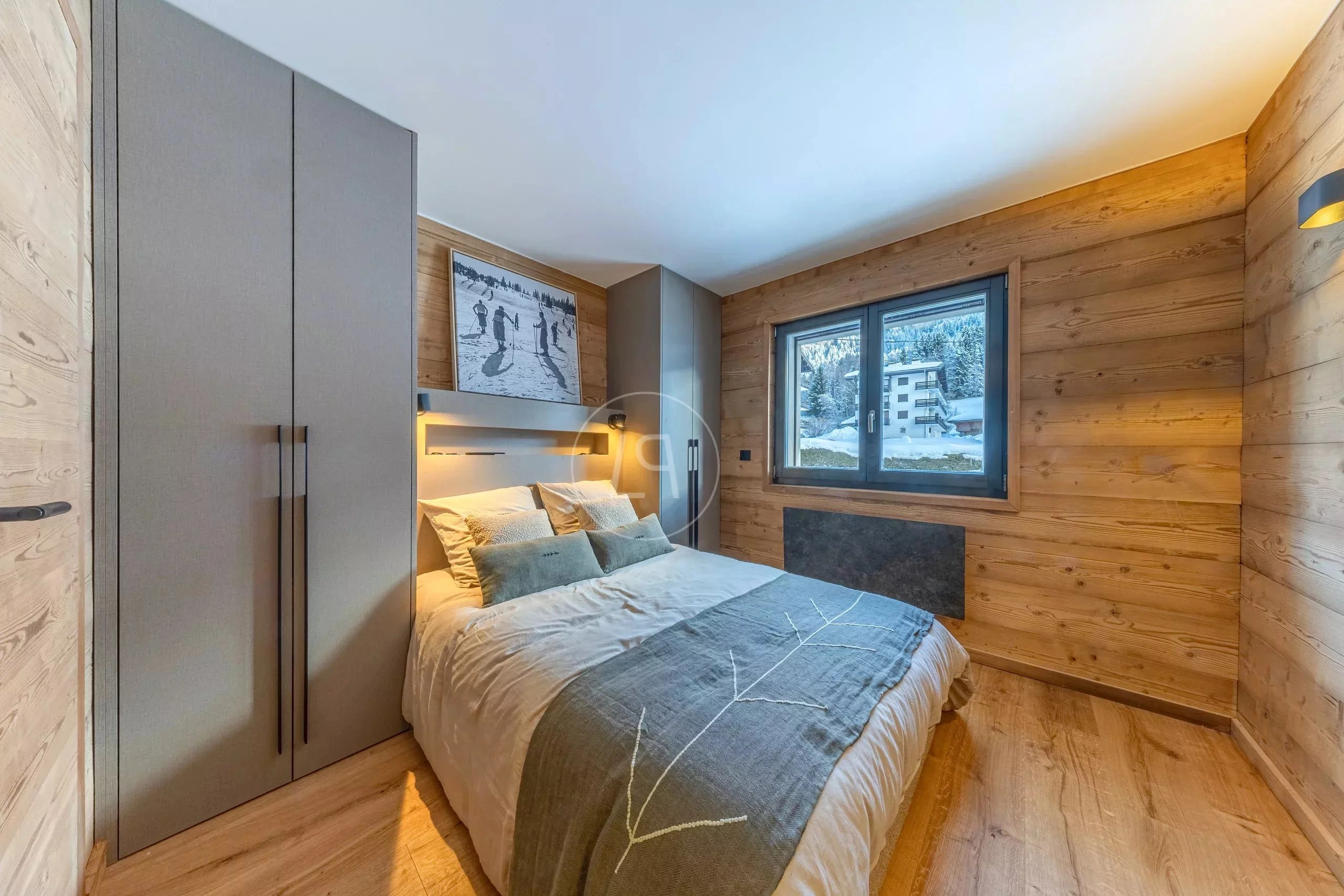 Gemütliches Schlafzimmer im Alpin-Stil