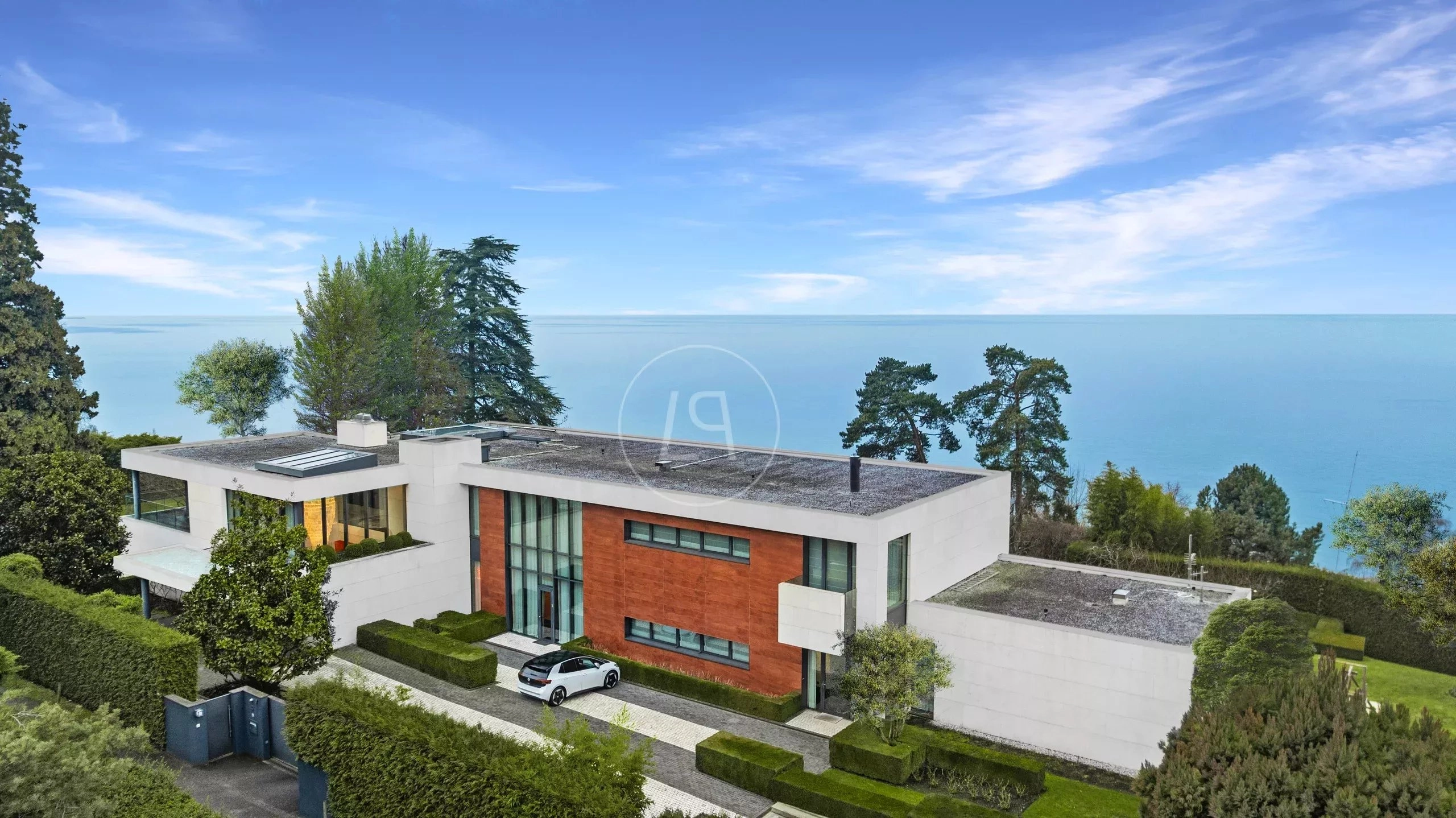 Moderne Villa mit Meerblick