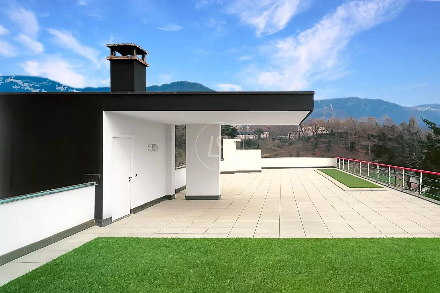 Dachterrasse mit Bergblick