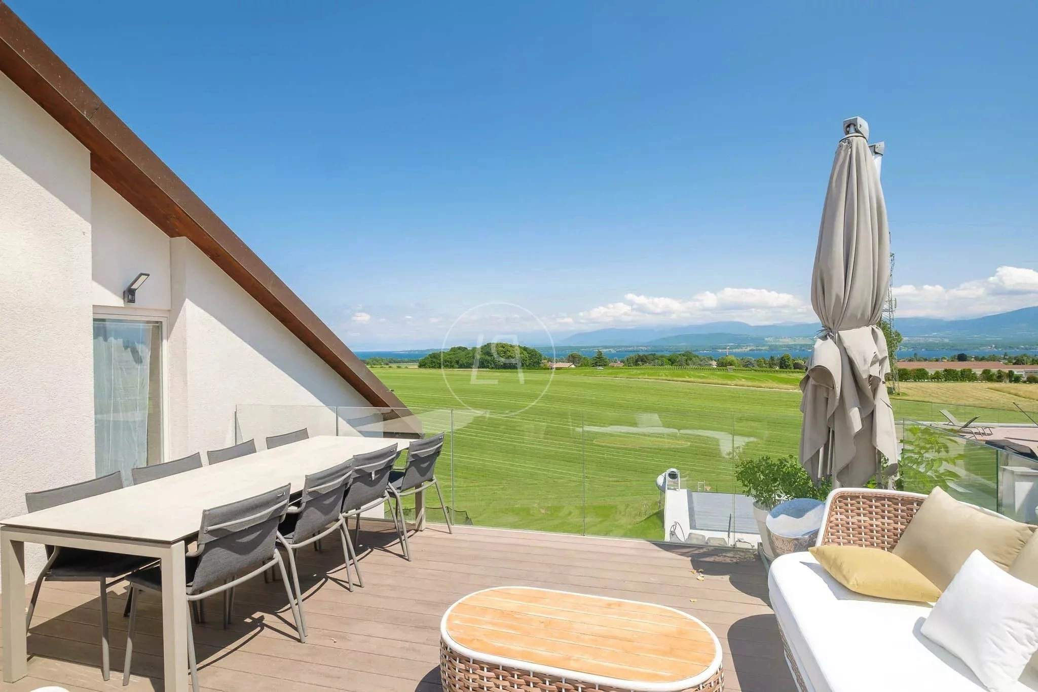 Terrasse mit Panoramablick
