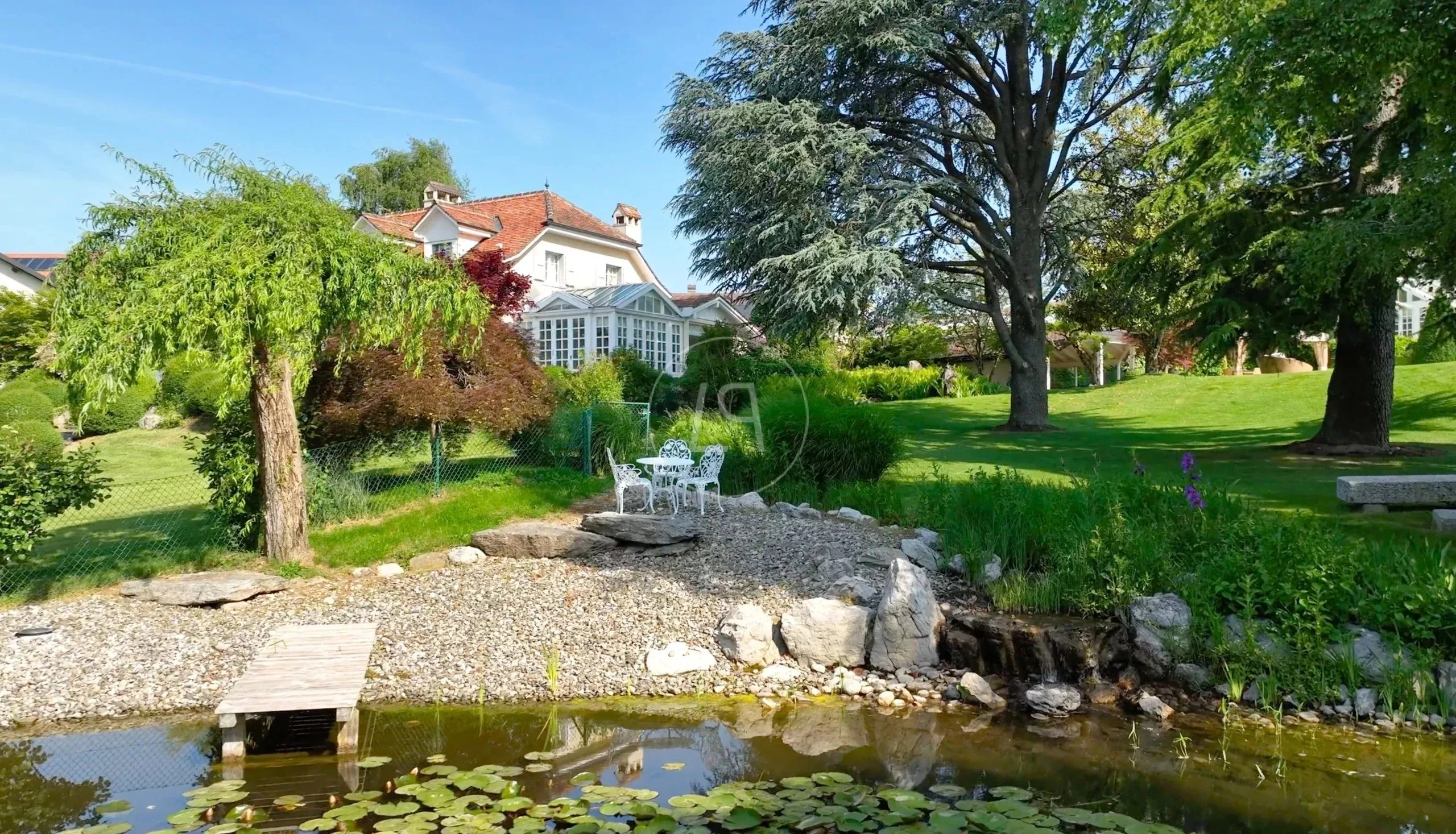 Landschaftsgarten mit Villa
