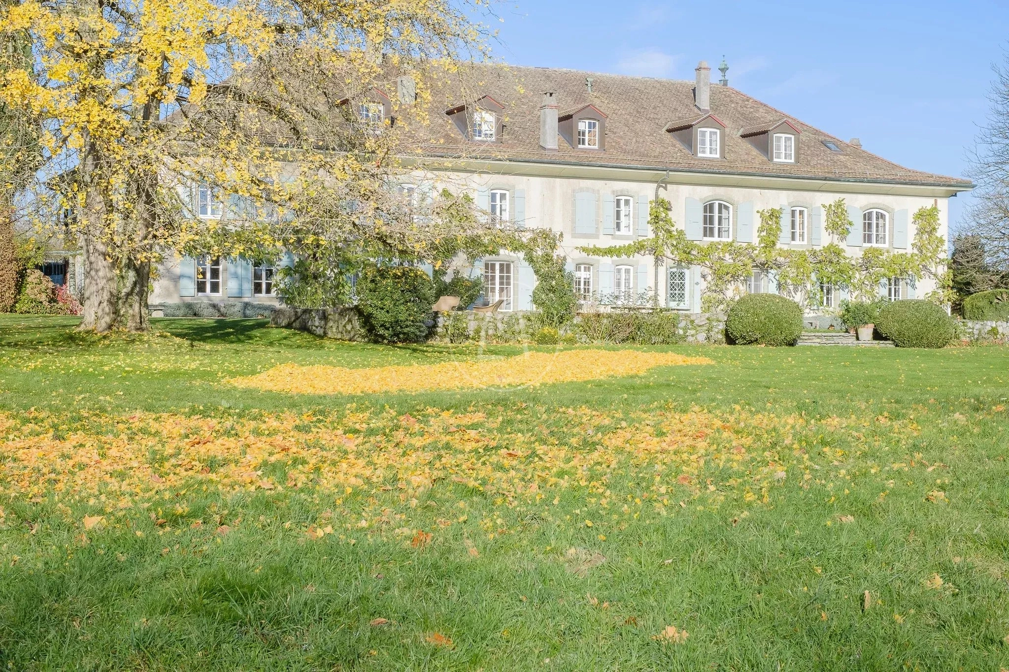 Historisches Landhaus mit großem Garten