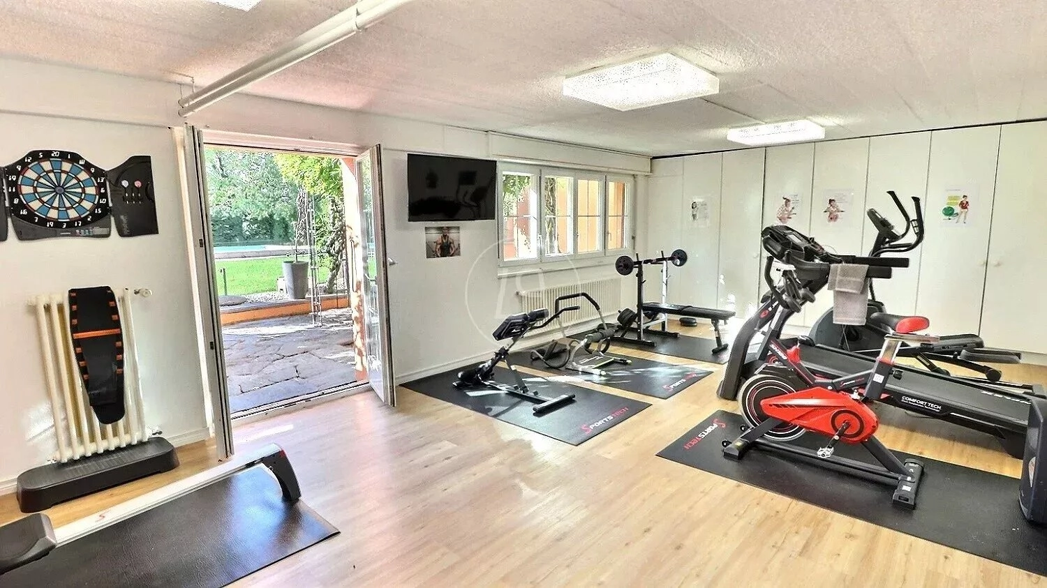 Home-Gym im Innenraum