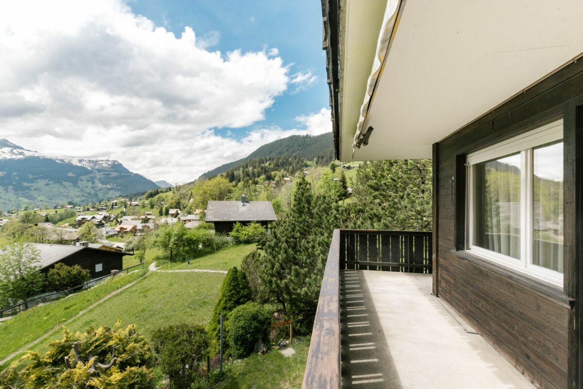 Balkon mit Bergblick