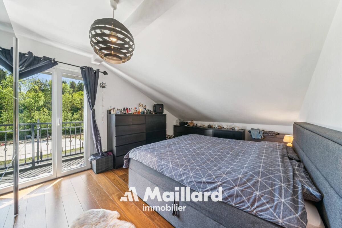 Schlafzimmer mit Balkonzugang