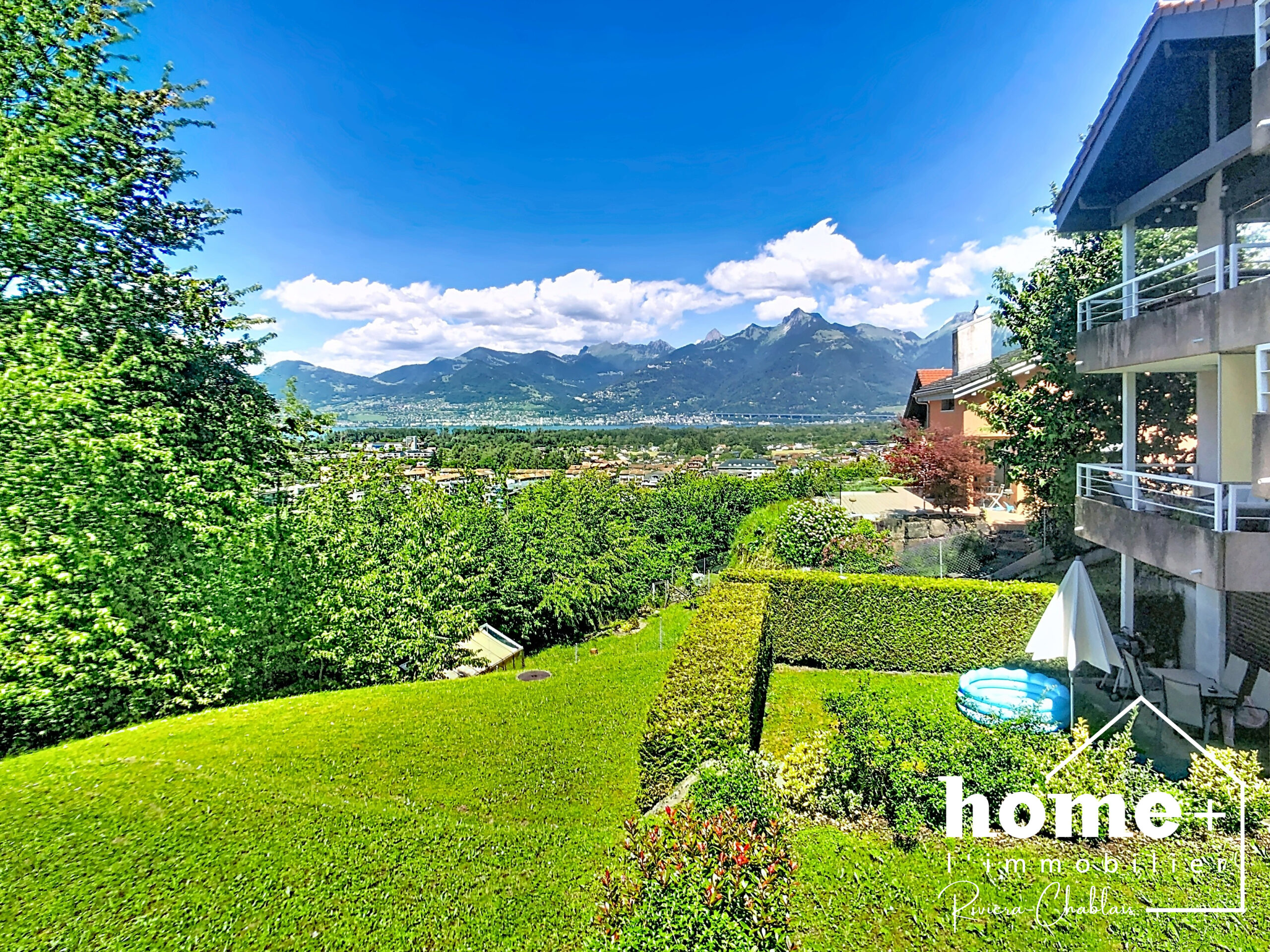 Garten mit Alpenblick