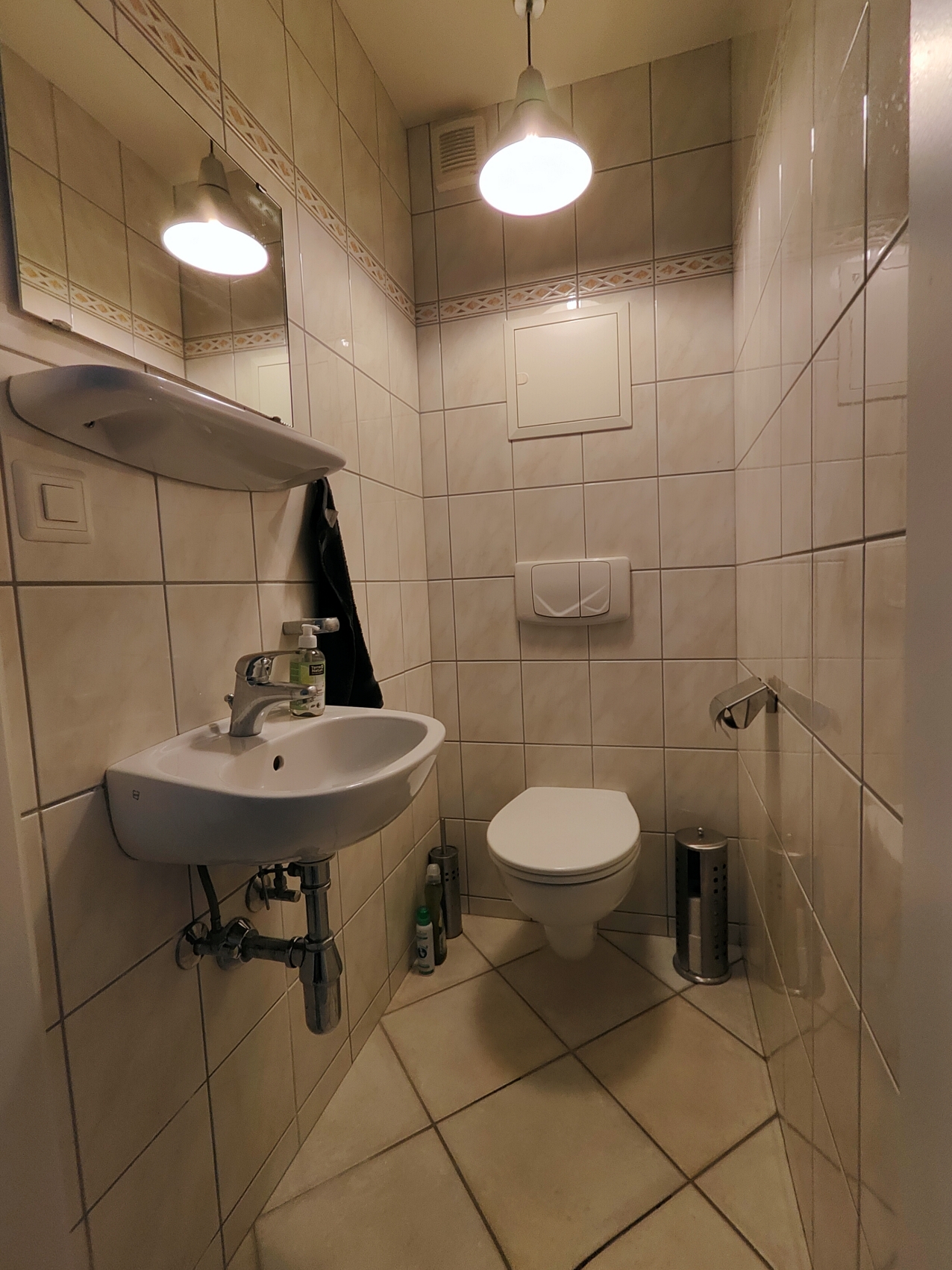 Kleines innenliegendes Gäste-WC