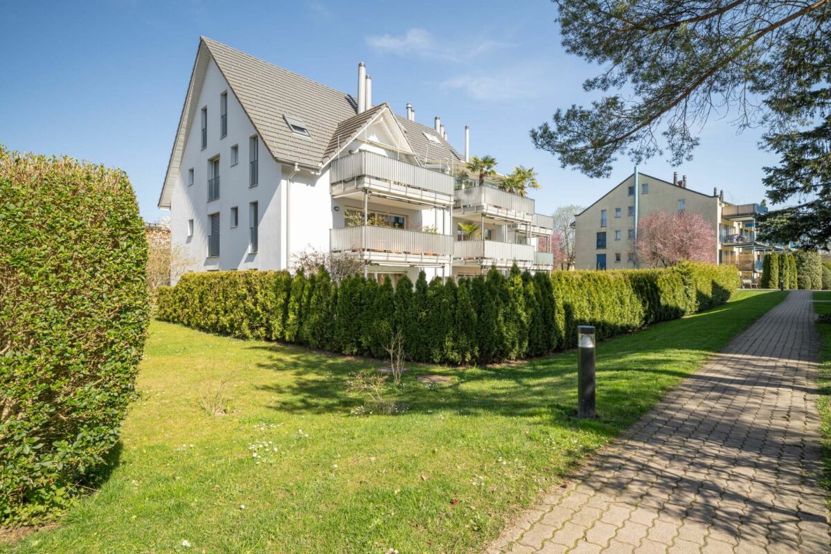 Mehrfamilienhaus mit gepflegter Außenanlage