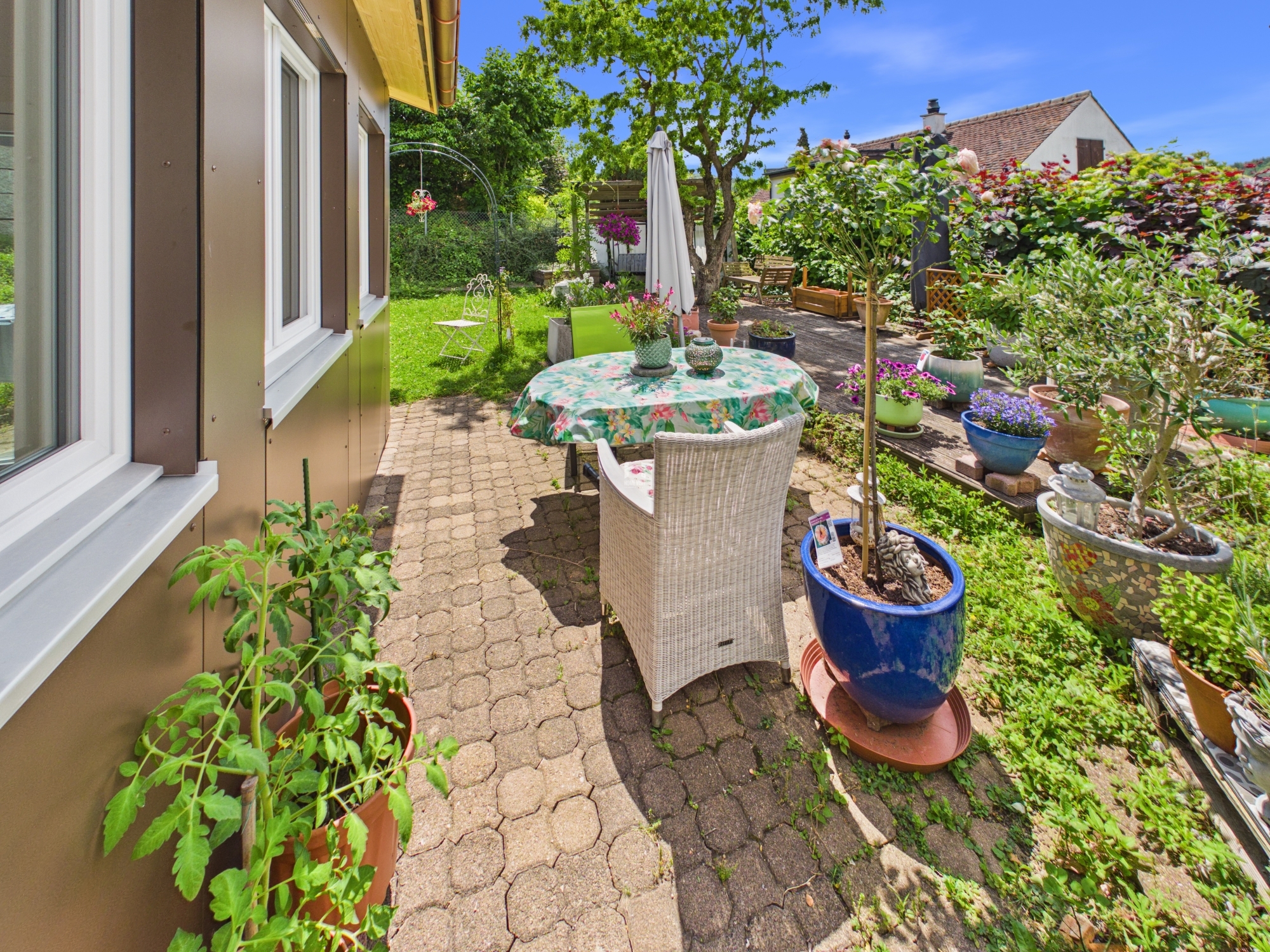 Gemütlicher Garten mit Sitzplatz