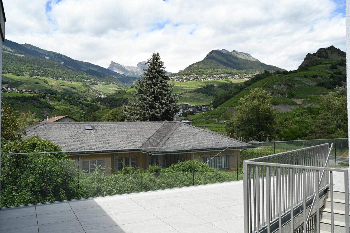 Balkon mit Alpenblick