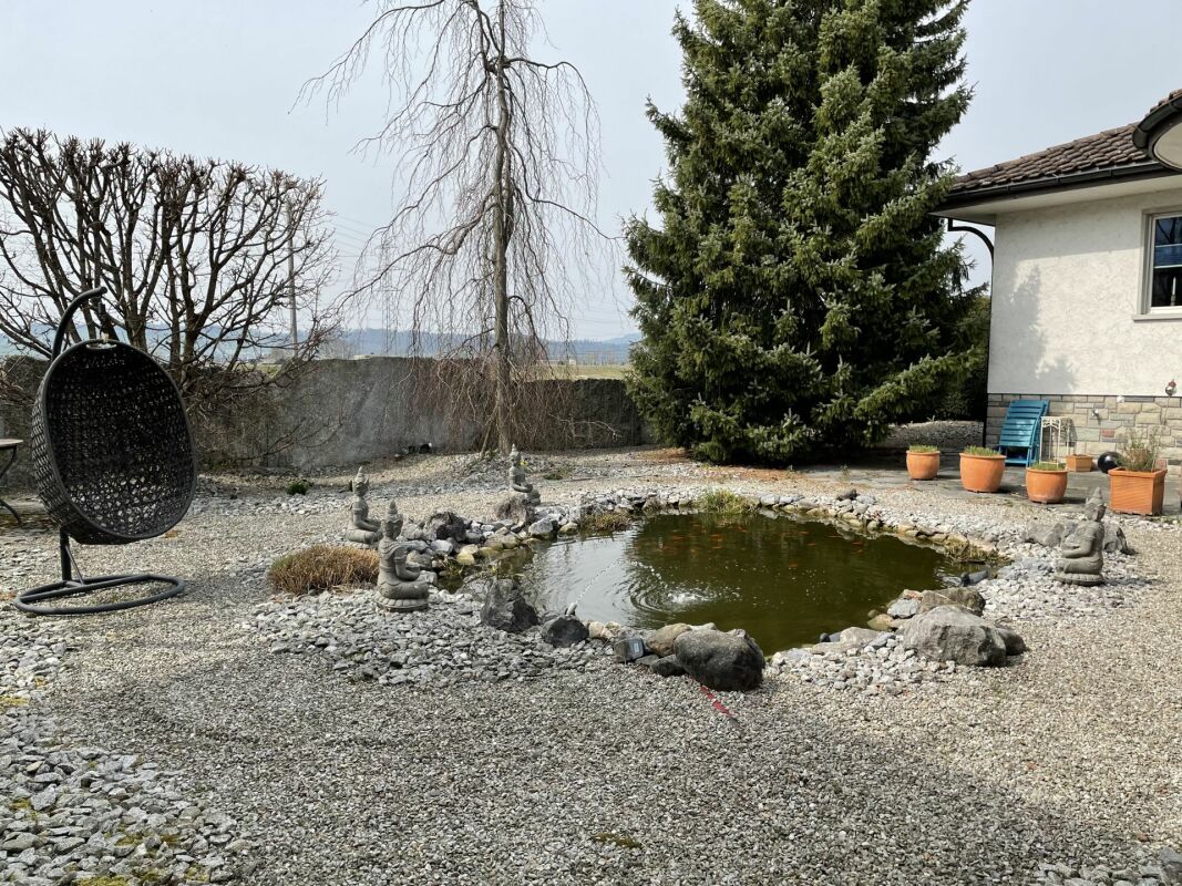Garten mit Teich