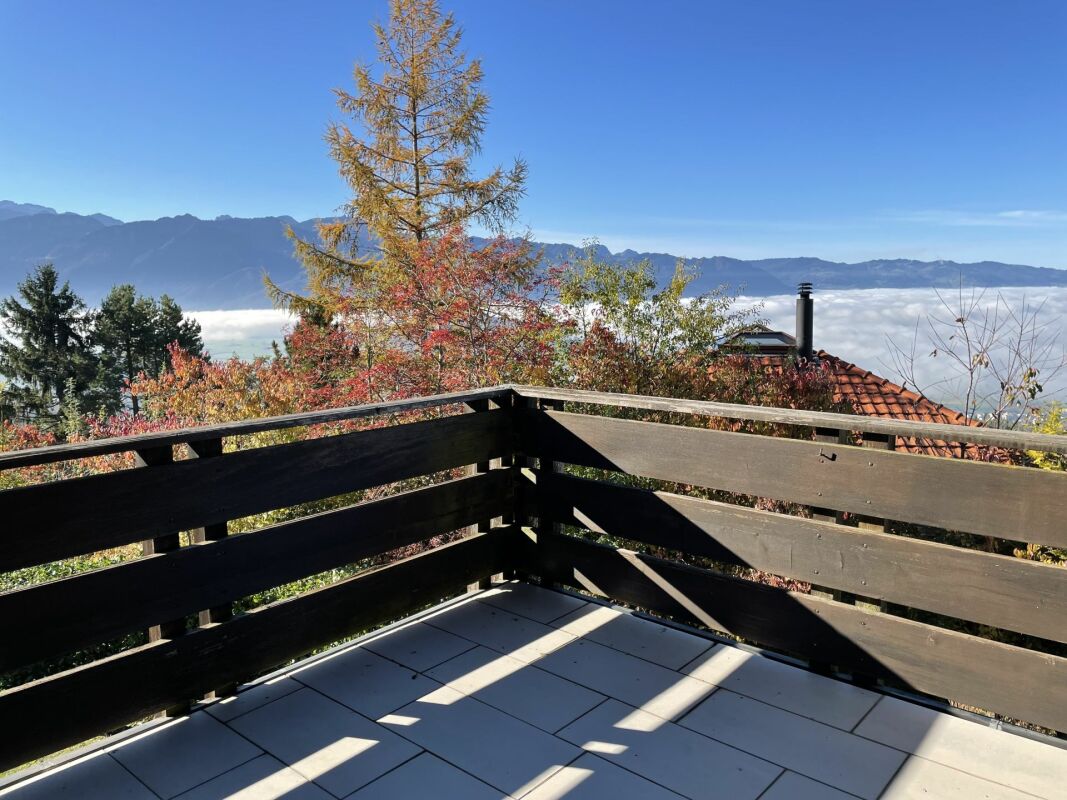 Terrasse mit Bergblick