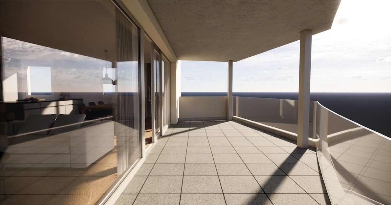 Großer Balkon mit Meerblick