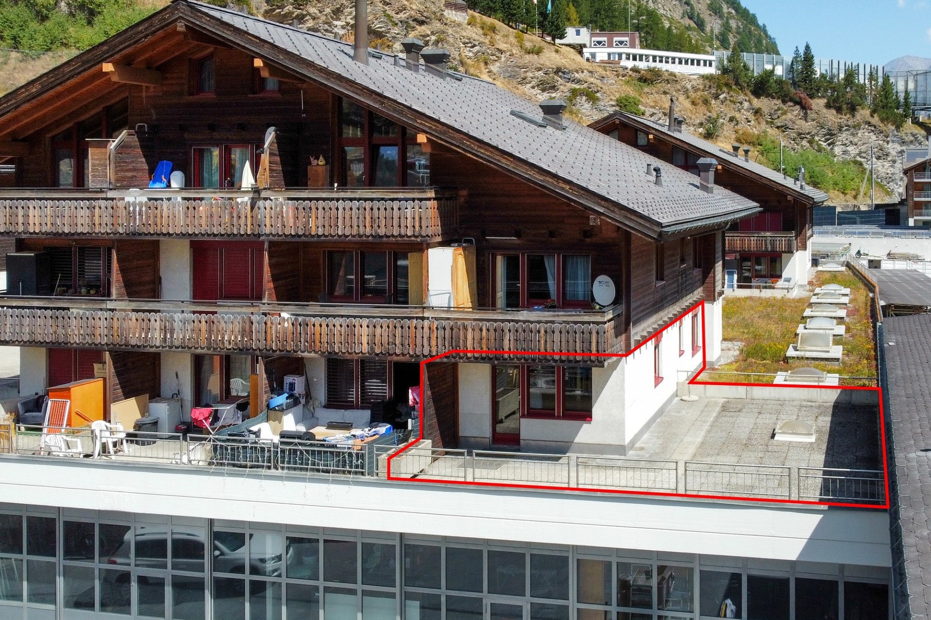 Berg-Chalet mit Terrassen und Hanglage