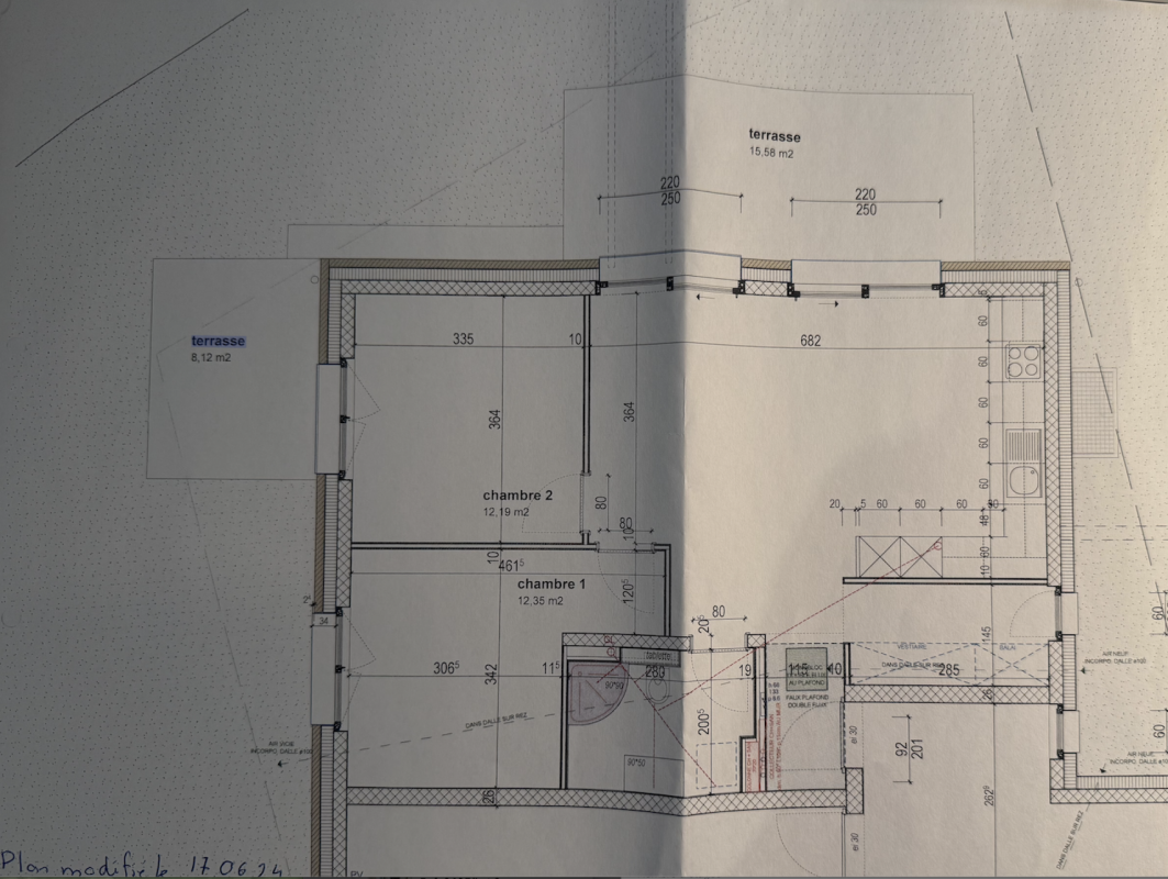 Grundriss mit Terrassen und Wohnräumen