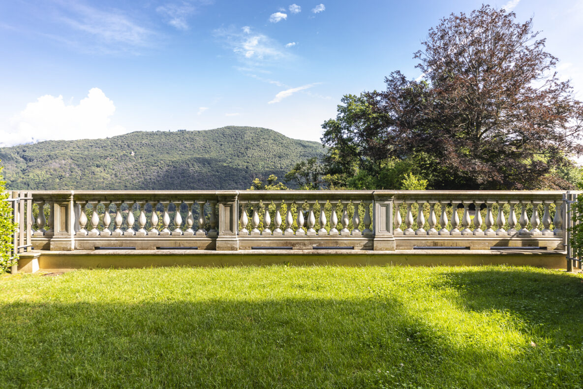 Terrasse mit Bergblick